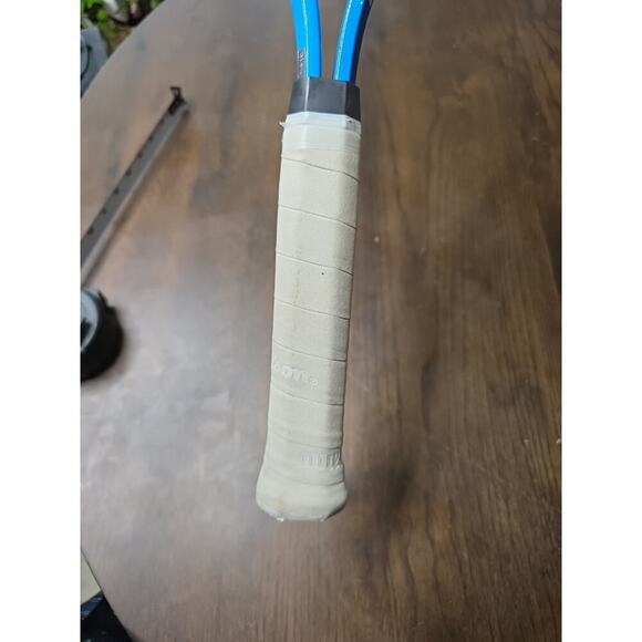 Wilson Tour Slam Lite Power Bridge Blue Black Tennis Rackets 3-7/8” - Picture 8 of 16